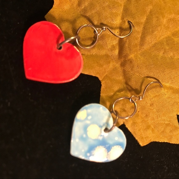 Handmade Hart Earrings - Picture 2 of 2